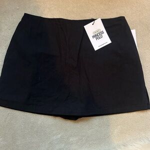 Princess Polly Gigi Black Mini Skirt – Size 4 (NWT) – Viral on TikTok